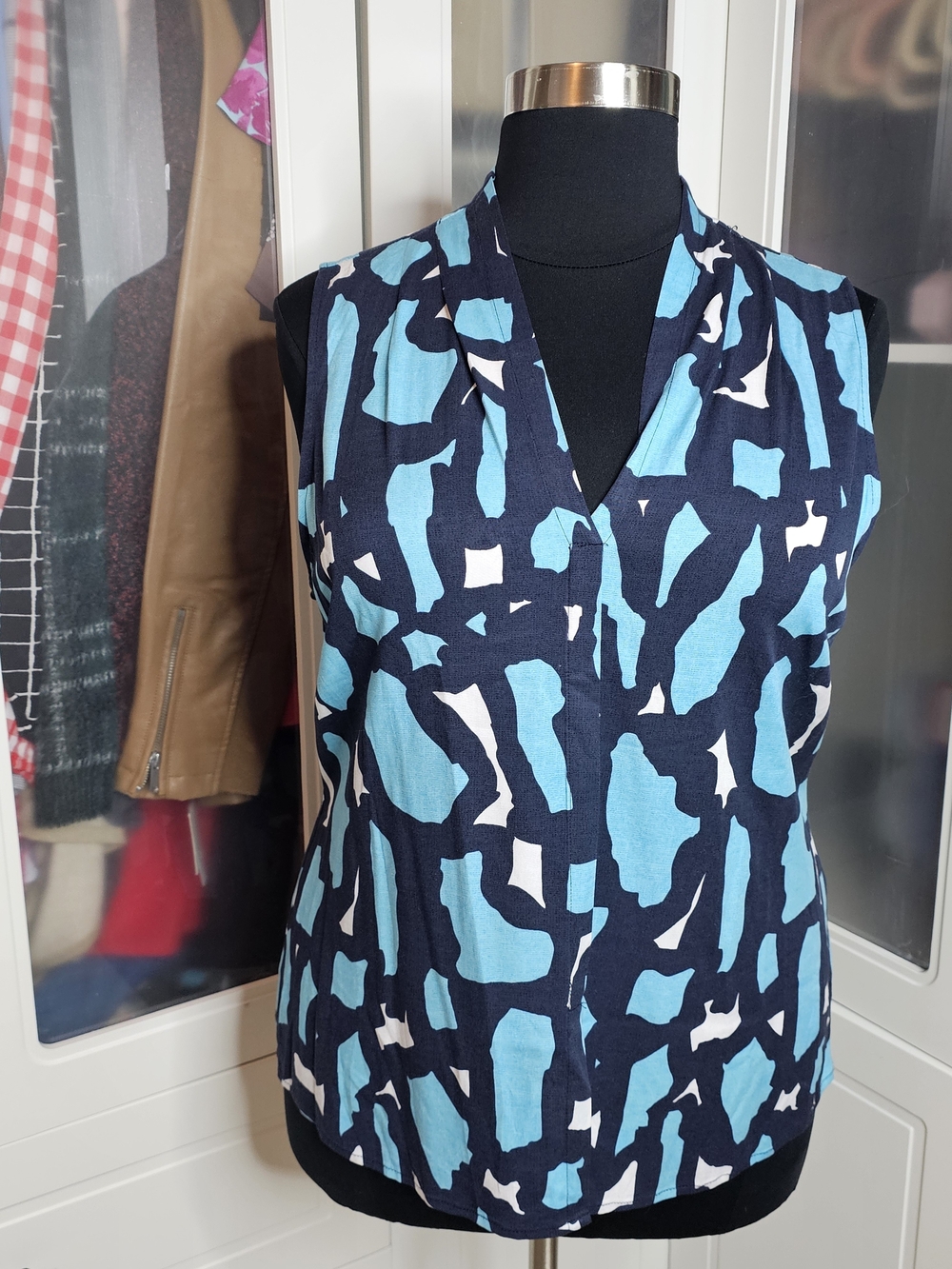 NIC+ZOE Navy and Aqua Abstract Print Top